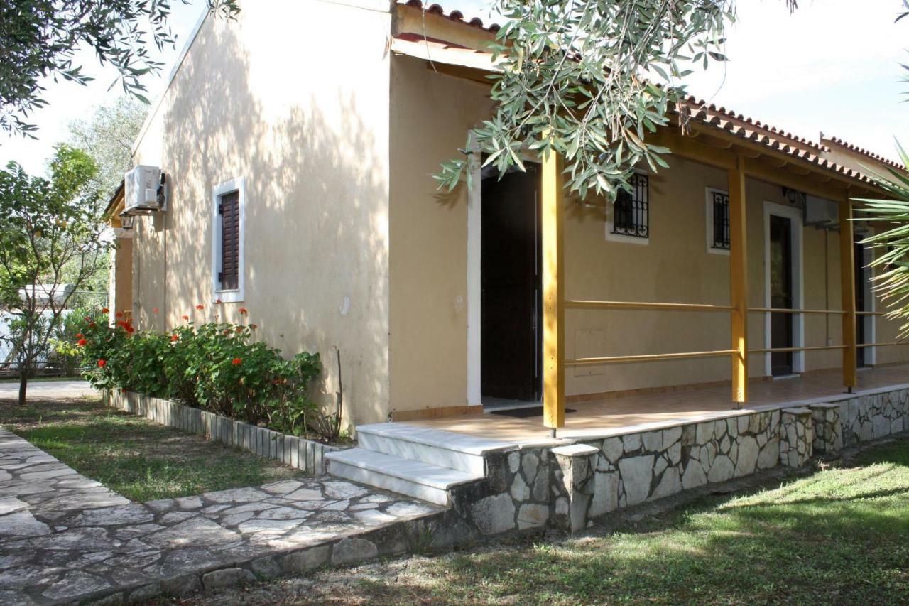 Irini-Appartement Kavos Bagian luar foto